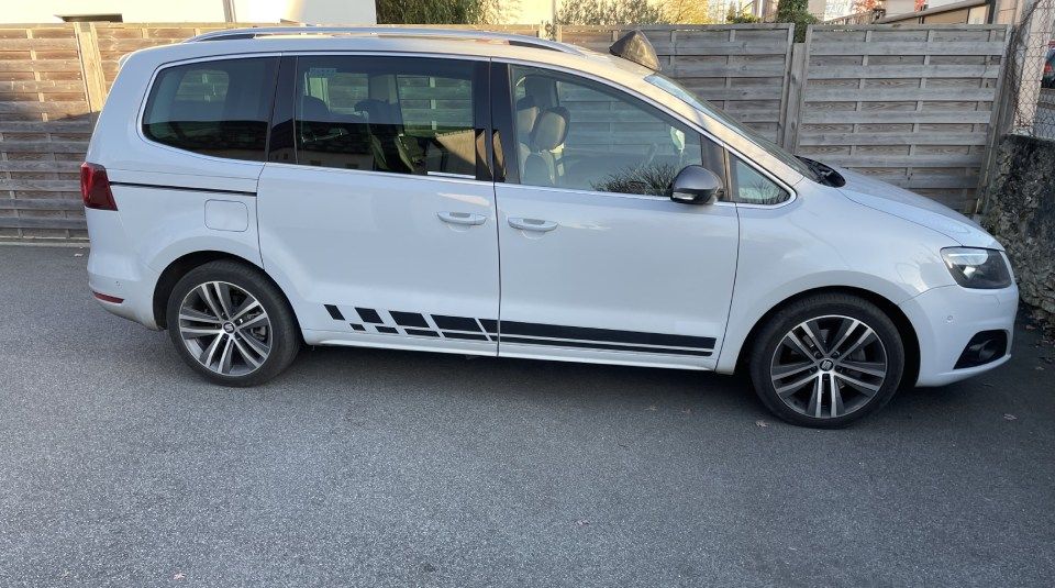 taxi blanc